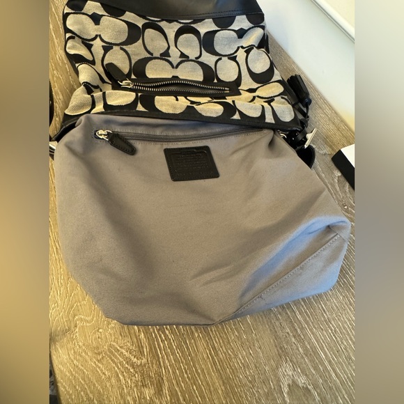 Coach 🚨CLEAN OUT monogram soft black leather trim shoulder/crossbody bag. EUC - Picture 5 of 16